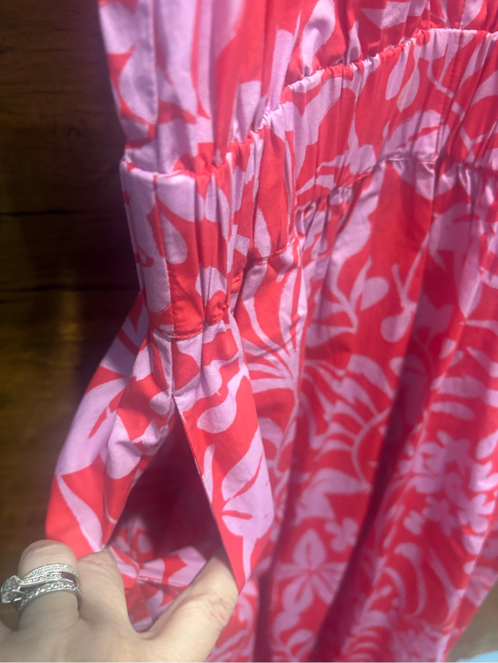 Voyageur Mersea Hedy Tropical red Floral Puff Sleeve Tiered Midi - Picture 6 of 10